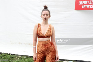 Sabrina Claudio photo #