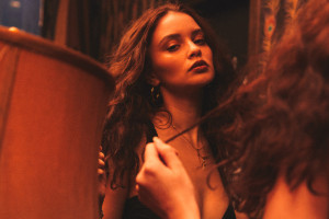 Sabrina Claudio photo #