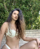 Sabrina Claudio photo #