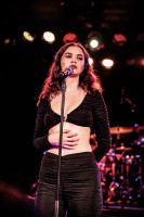 Sabrina Claudio photo #