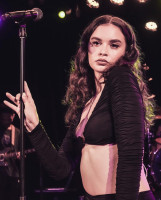 Sabrina Claudio photo #