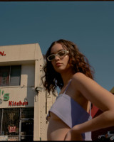 Sabrina Claudio photo #