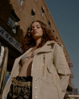 Sabrina Claudio photo #