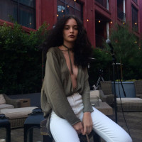 Sabrina Claudio photo #