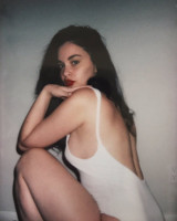 Sabrina Claudio photo #