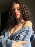 Sabrina Claudio photo #