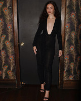 Sabrina Claudio photo #