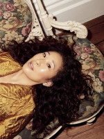 Sandra Oh photo #