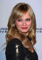 Sara Paxton photo #