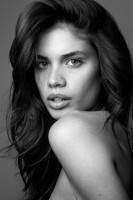 Sara Sampaio photo #