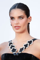 Sara Sampaio photo #