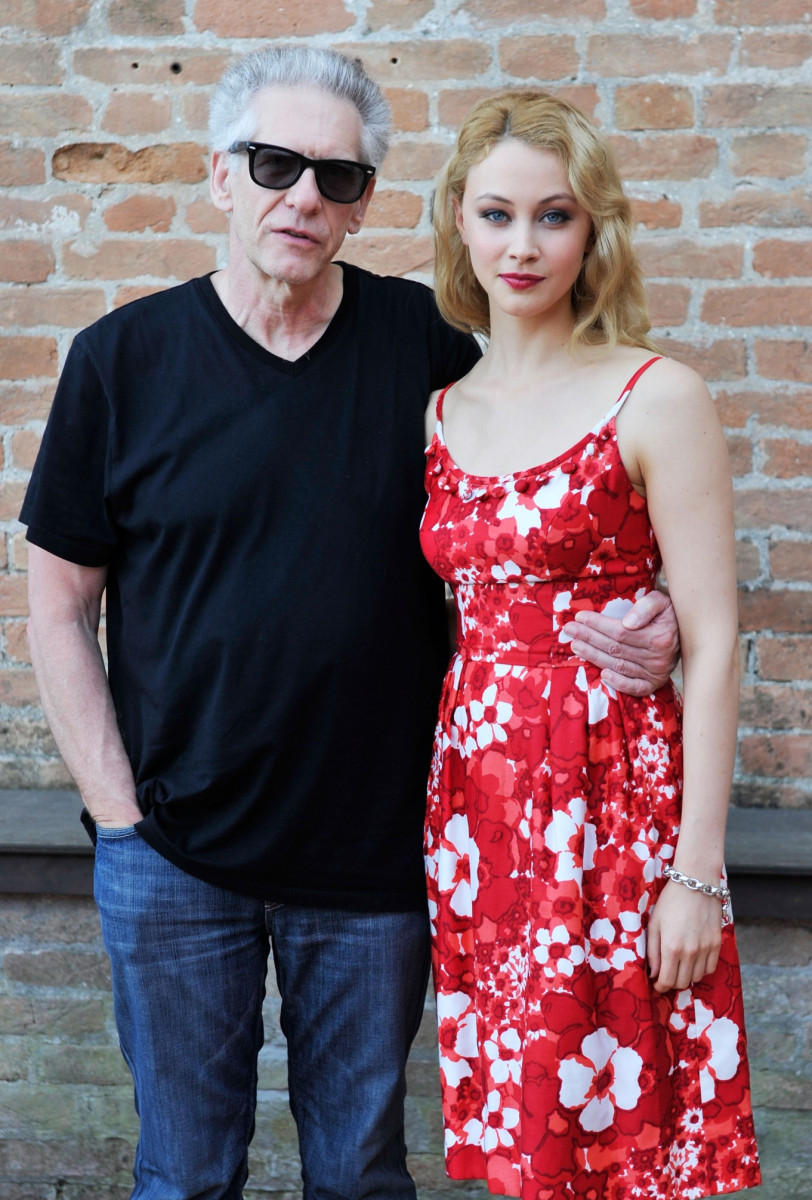 Sarah Gadon: pic #572735