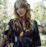 Sarah Roemer photo #