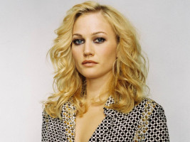 Sarah Wynter pic #311408