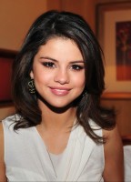 photo 13 in Selena Gomez gallery [id357409] 2011-03-21