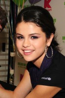 photo 17 in Selena Gomez gallery [id292883] 2010-10-04