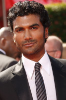 photo 10 in Sendhil Ramamurthy gallery [id509372] 2012-07-11