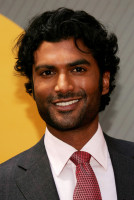 Sendhil Ramamurthy photo #