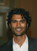 Sendhil Ramamurthy photo #