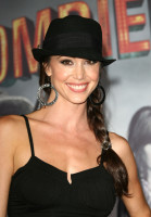 Shannon Elizabeth photo #