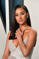photo 23 in Shay Mitchell gallery [id1227898] 2020-08-21