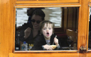 Shiloh Nouvel Jolie-Pitt photo #