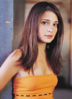 Shiri Appleby photo #