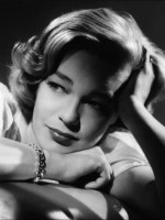 Simone Signoret photo #