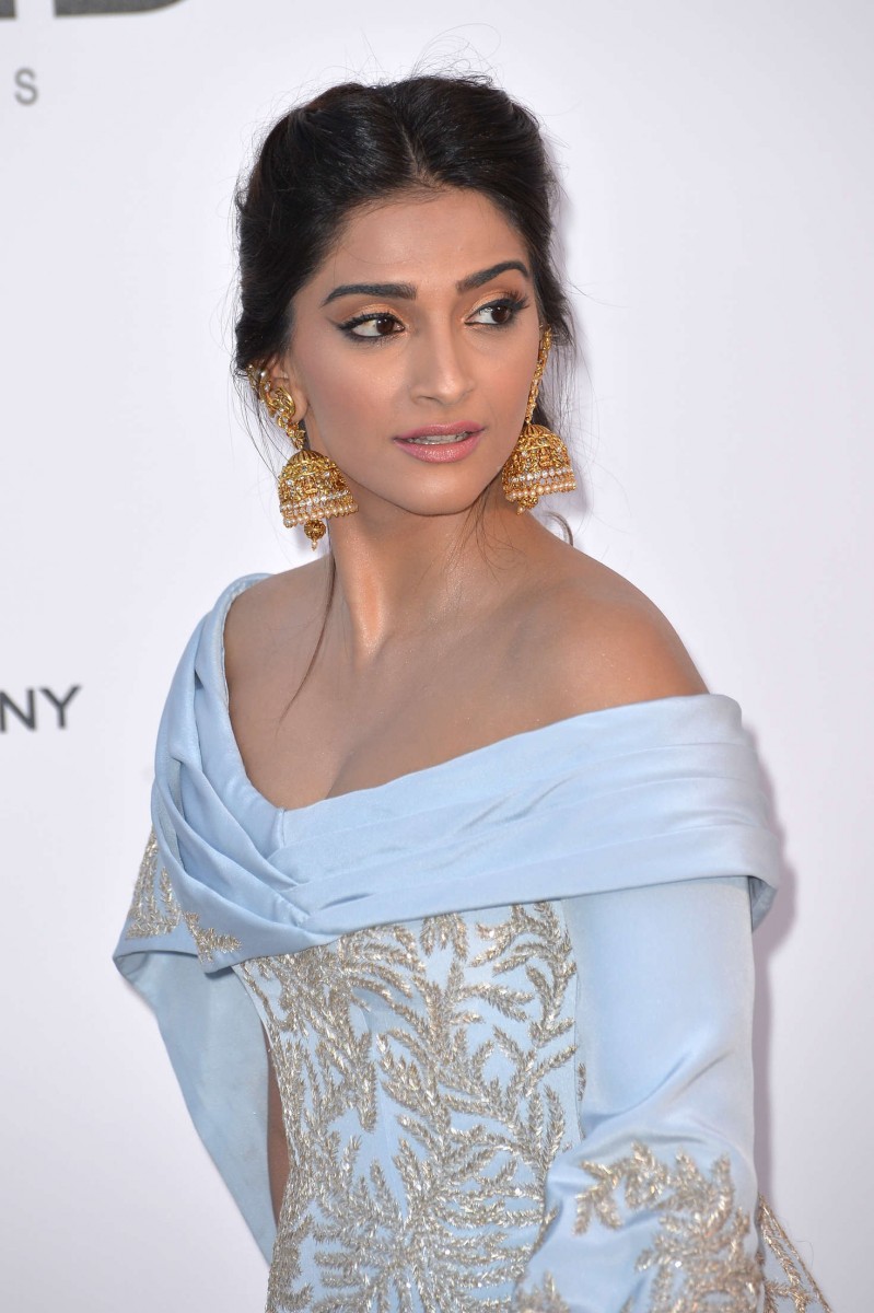 Sonam Kapoor: pic #853761