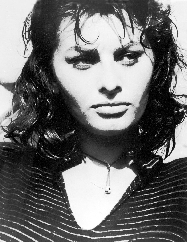 Sophia Loren: pic #1111108