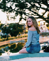 Sophie Reynolds photo #