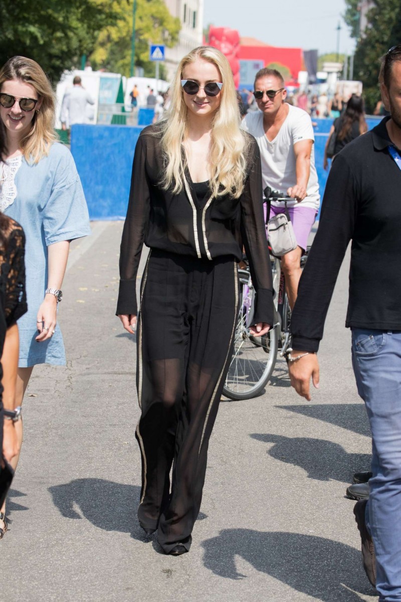 Sophie Turner (actress): pic #875320