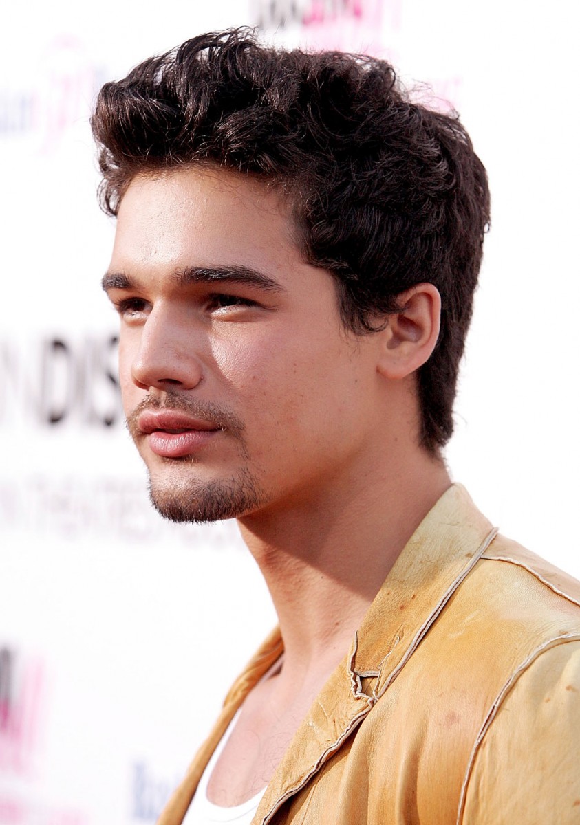 Steven Strait: pic #183905