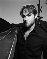 photo 25 in Stuart Townsend gallery [id281624] 2010-08-26