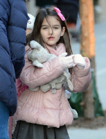 Suri Cruise photo #