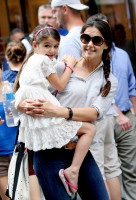 Suri Cruise photo #