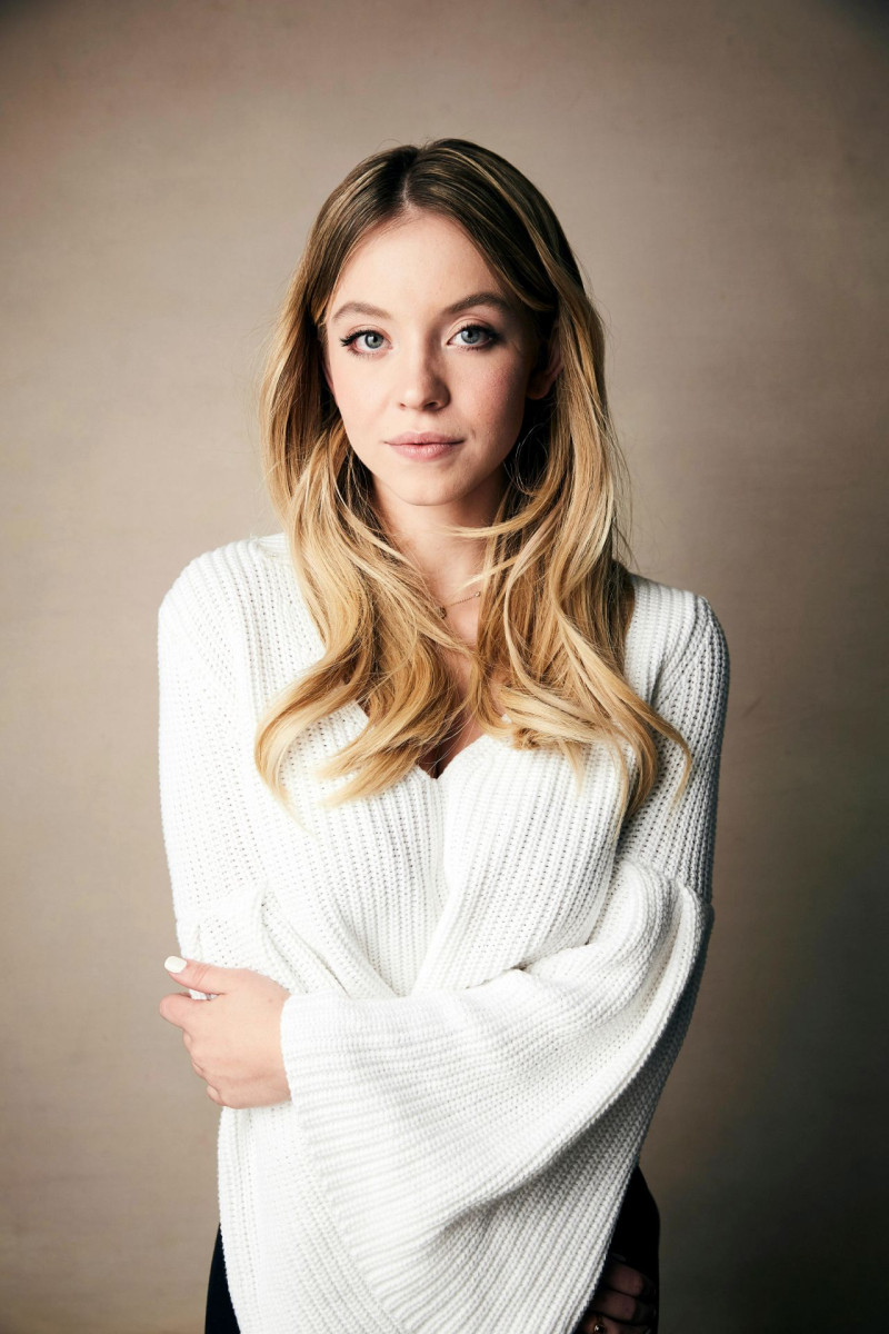sydney-sweeney-big-t(1)-gthumb-gwdata1200-ghdata1200-gfitdatamax.jpg