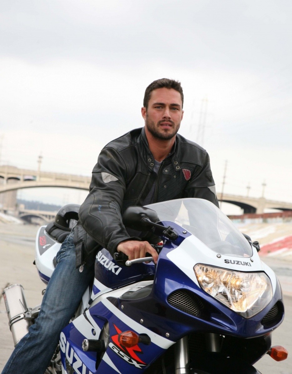 Taylor Kinney: pic #566421