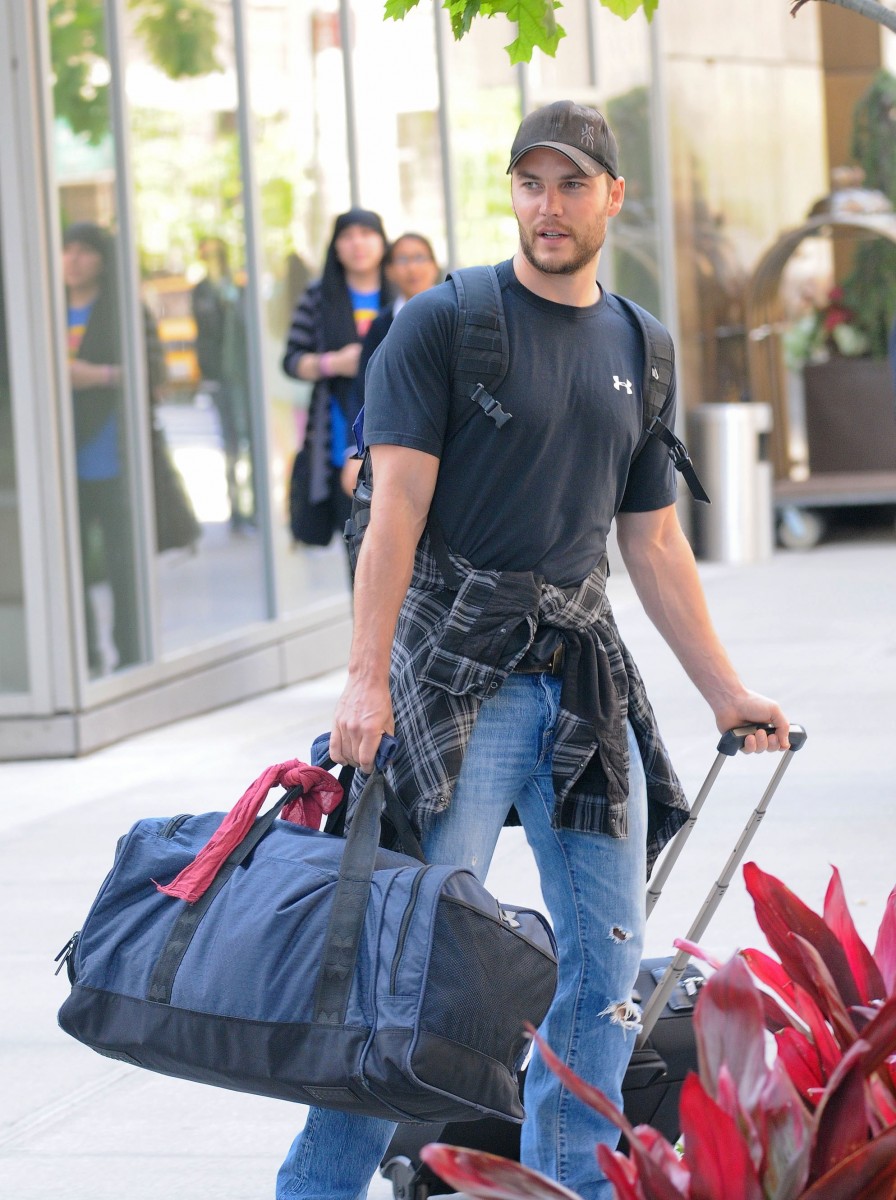 Taylor Kitsch: pic #540773