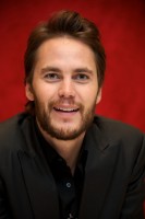 Taylor Kitsch photo #