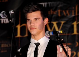photo 25 in Taylor Lautner gallery [id253363] 2010-05-04