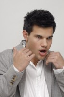 photo 23 in Taylor Lautner gallery [id234788] 2010-02-10