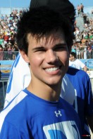 photo 8 in Taylor Lautner gallery [id251930] 2010-04-29