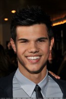 photo 21 in Taylor Lautner gallery [id257590] 2010-05-20