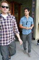 photo 26 in Taylor Lautner gallery [id313376] 2010-12-06