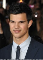 photo 14 in Taylor Lautner gallery [id257602] 2010-05-20