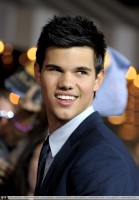 photo 22 in Taylor Lautner gallery [id207694] 2009-12-01