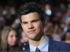 photo 10 in Taylor Lautner gallery [id257612] 2010-05-20