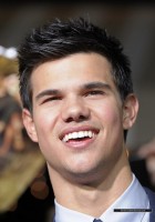 photo 24 in Taylor Lautner gallery [id207687] 2009-12-01