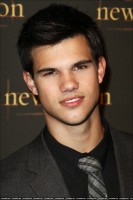 photo 9 in Taylor Lautner gallery [id257087] 2010-05-19